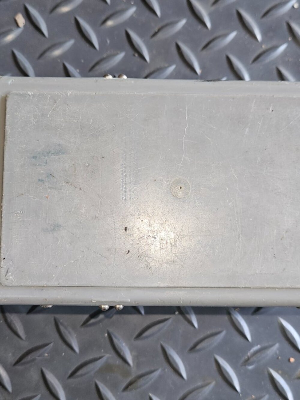 Vintage U.S. Military Multimeter – AN/URM-105C  -V.O.M UNTESTED  {#827-1} - Picture 7 of 9